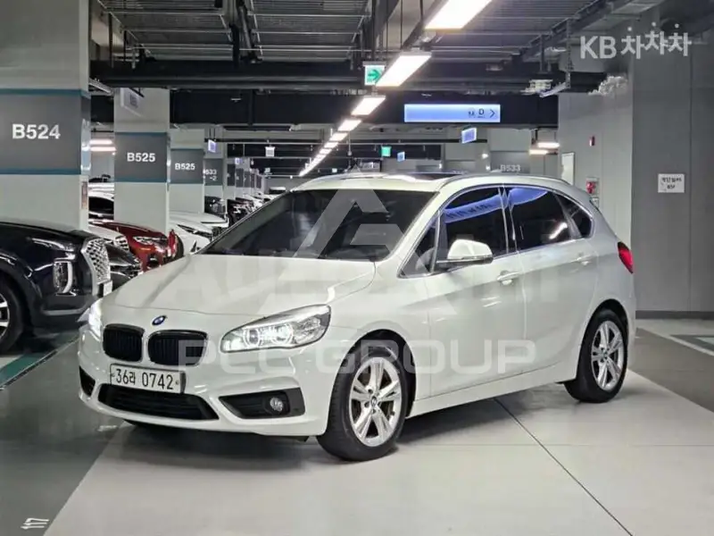 2015 BMW 218