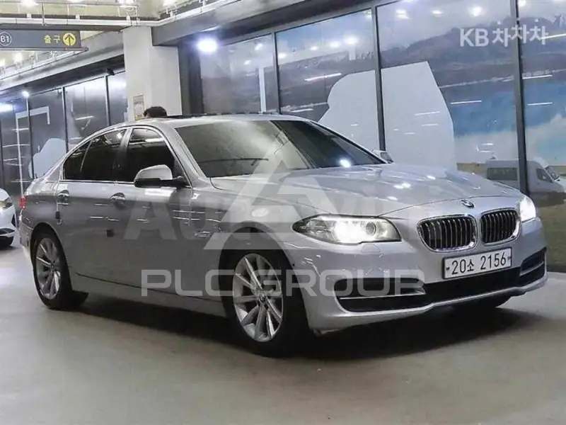 2015 BMW 523