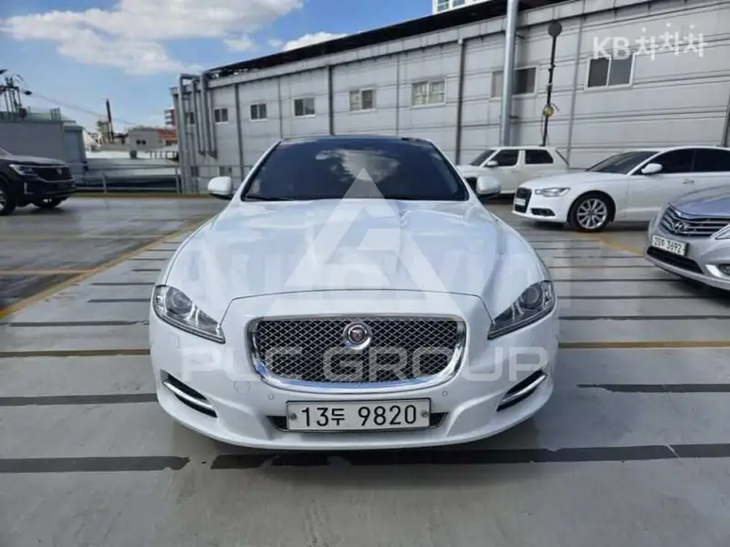 2015 Jaguar XJ
