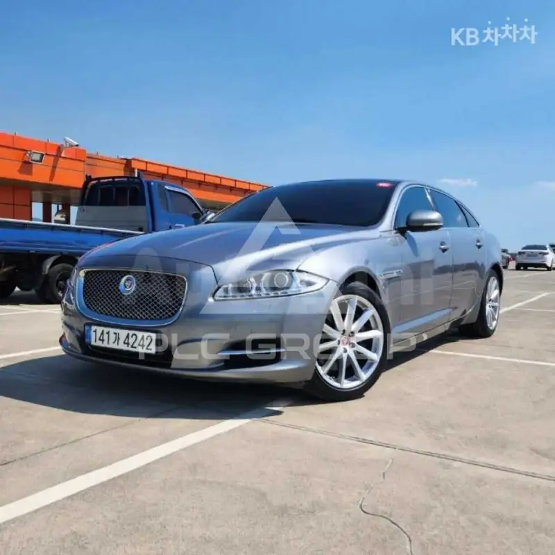 2015 Jaguar XJ