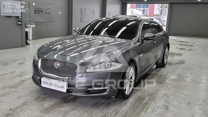 2015 Jaguar XJ