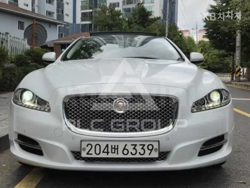 2015 Jaguar XJ