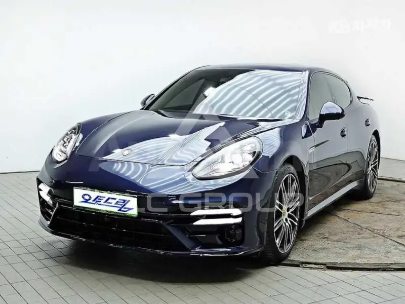 2015 Porsche Panamera