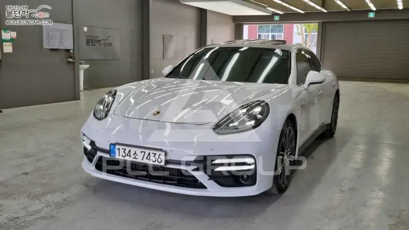 2015 Porsche Panamera