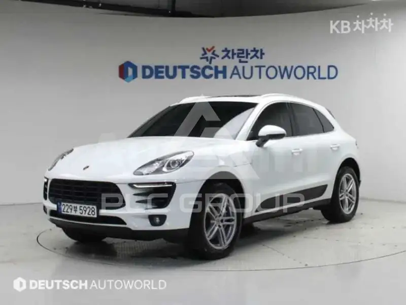 2015 Porsche MACAN