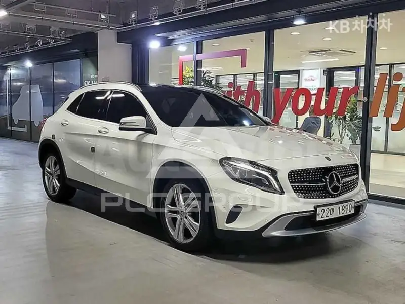 2015 Mercedes Benz GLA-Class