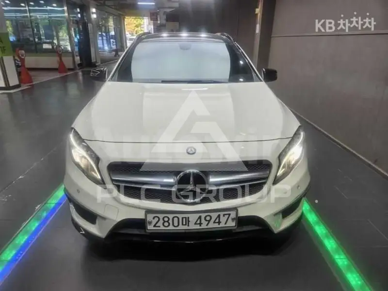 2015 Mercedes Benz GLA-Class