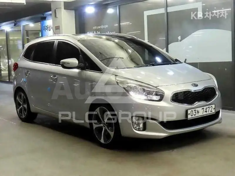 2015 KIA Carens