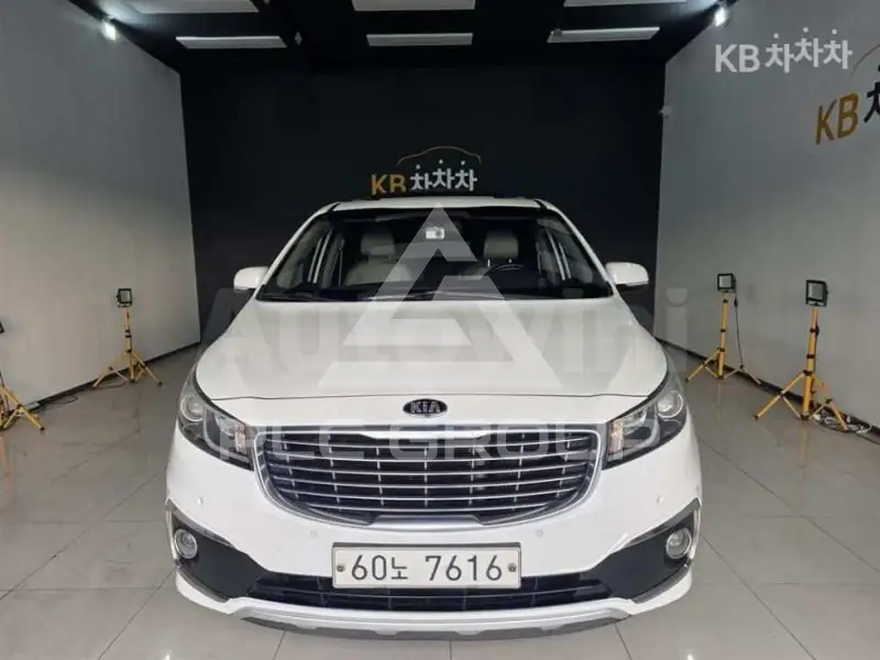 2015 KIA Carnival
