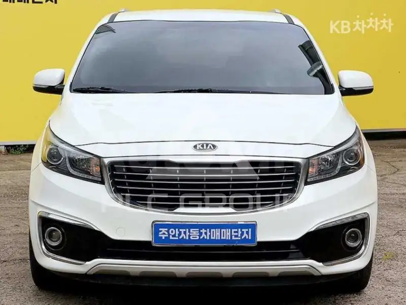 2015 KIA Carnival