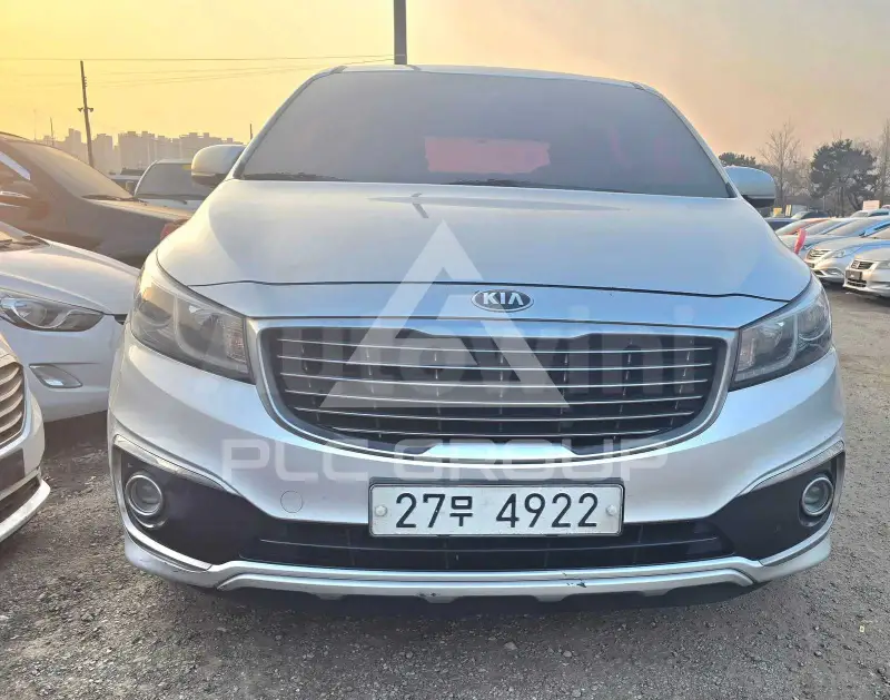 2015 KIA Carnival