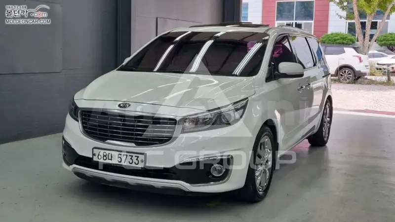 2015 KIA Carnival
