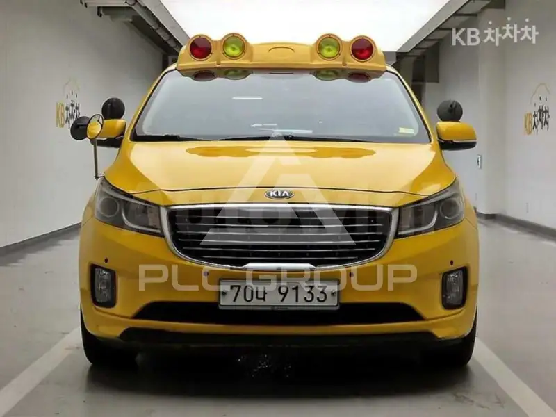 2015 KIA Carnival