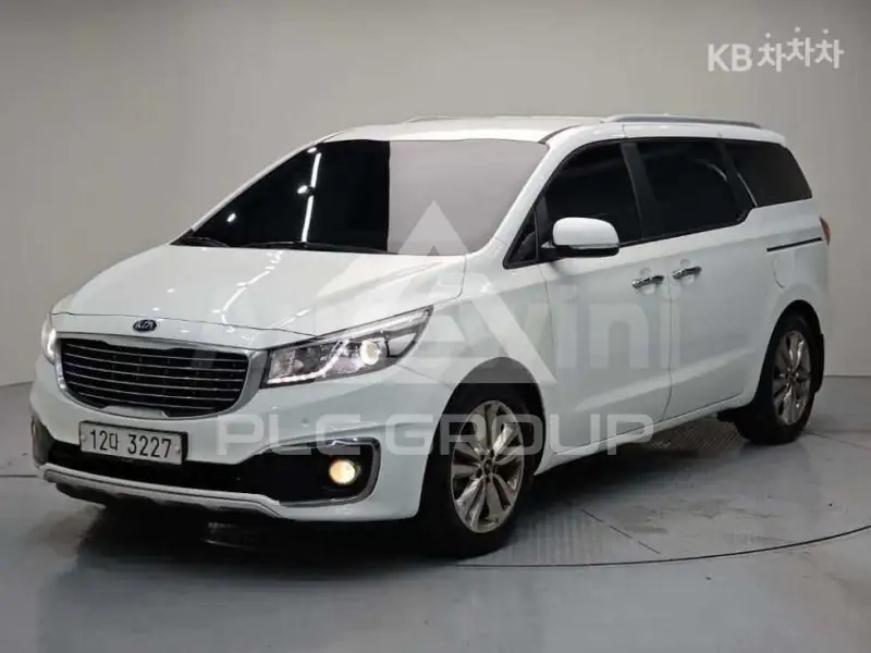 2015 KIA Carnival