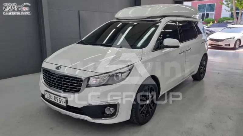 2015 KIA Carnival