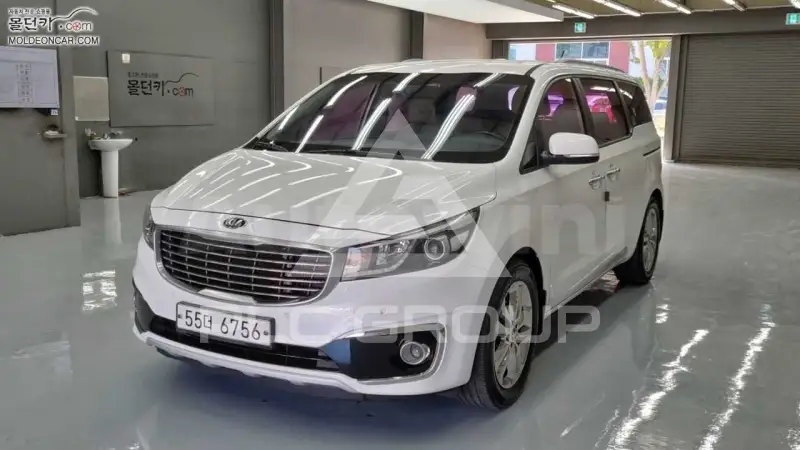 2015 KIA Carnival