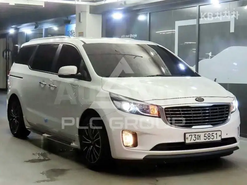2015 KIA Carnival