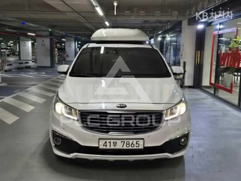 2015 KIA Carnival