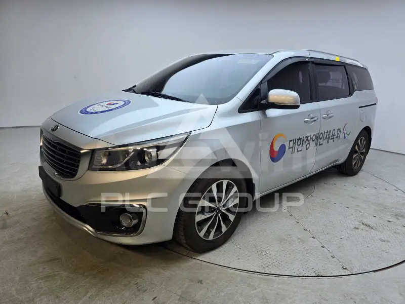 2015 KIA Carnival