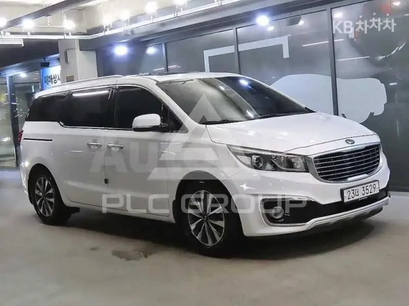 2015 KIA Carnival