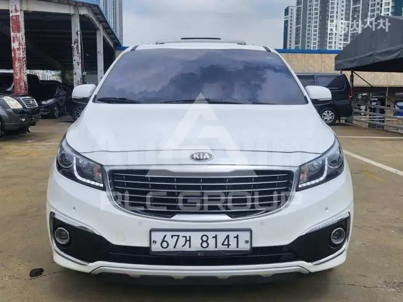2015 KIA Carnival