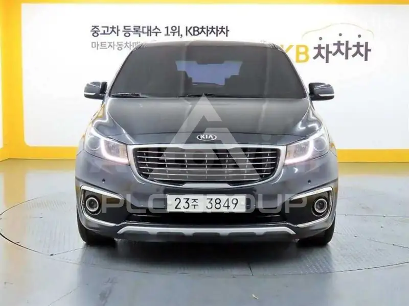 2015 KIA Carnival