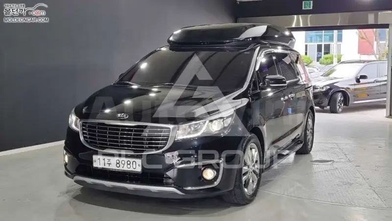 2015 KIA Carnival