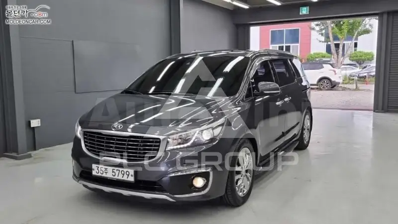 2015 KIA Carnival