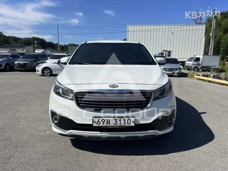 2015 KIA Carnival