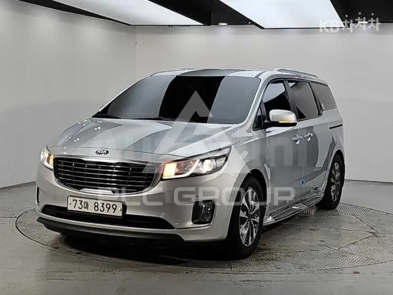 2015 KIA Carnival