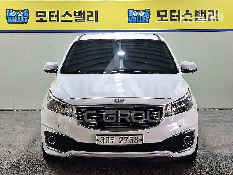 2015 KIA Carnival