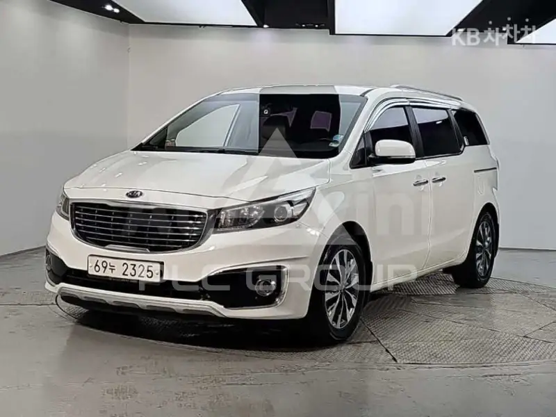 2015 KIA Carnival