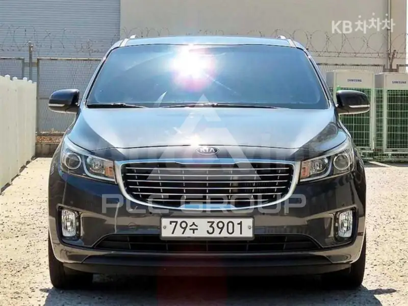2015 KIA Carnival