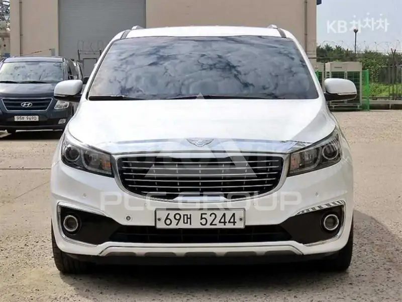 2015 KIA Carnival