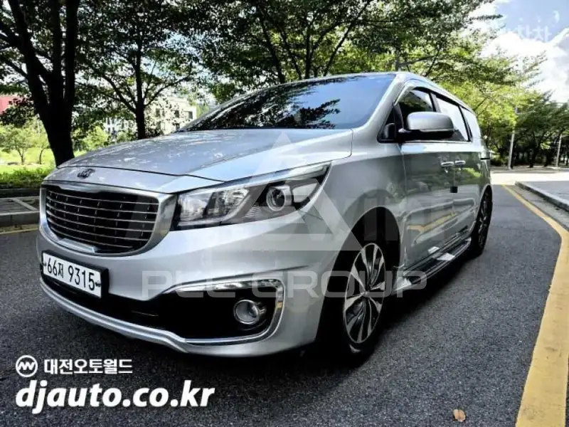 2015 KIA Carnival