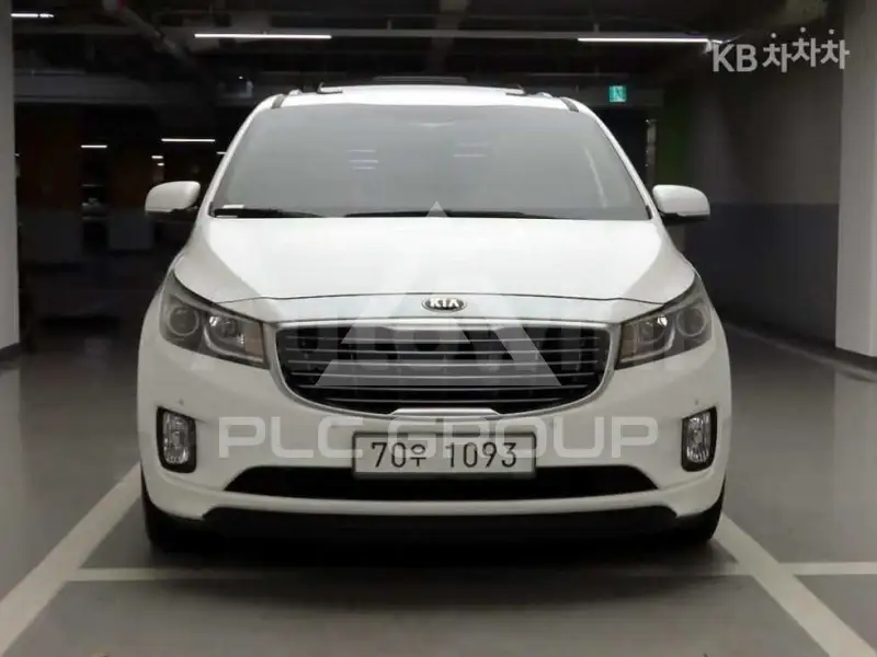 2015 KIA Carnival