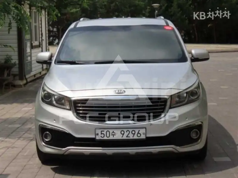 2015 KIA Carnival