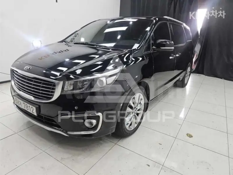 2015 KIA Carnival