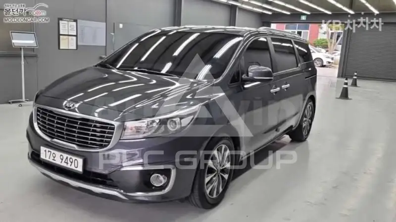 2015 KIA Carnival