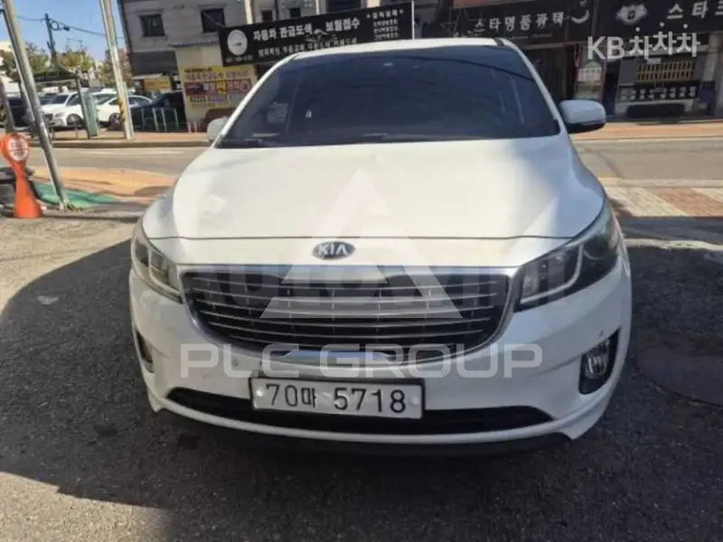 2015 KIA Carnival