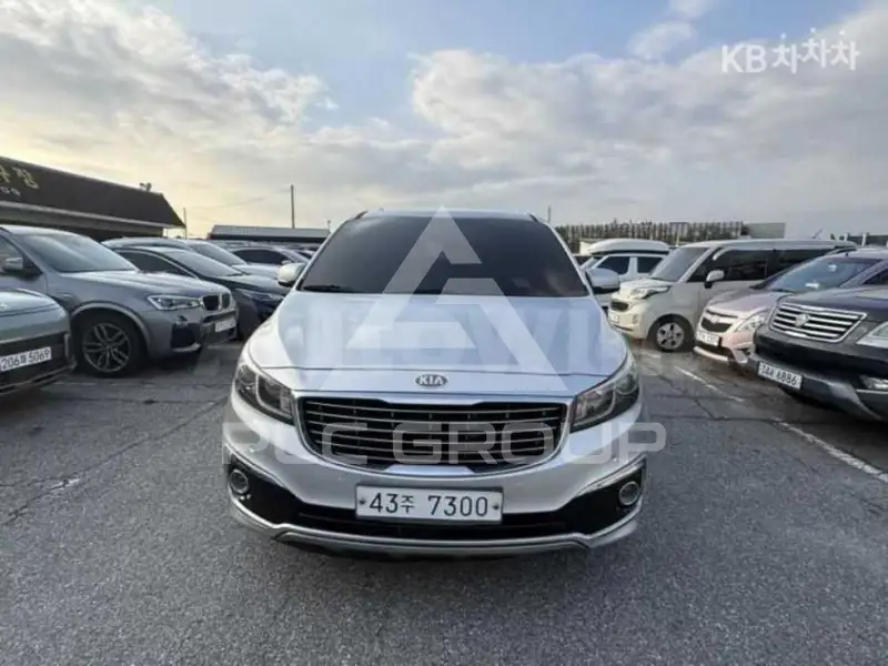 2015 KIA Carnival