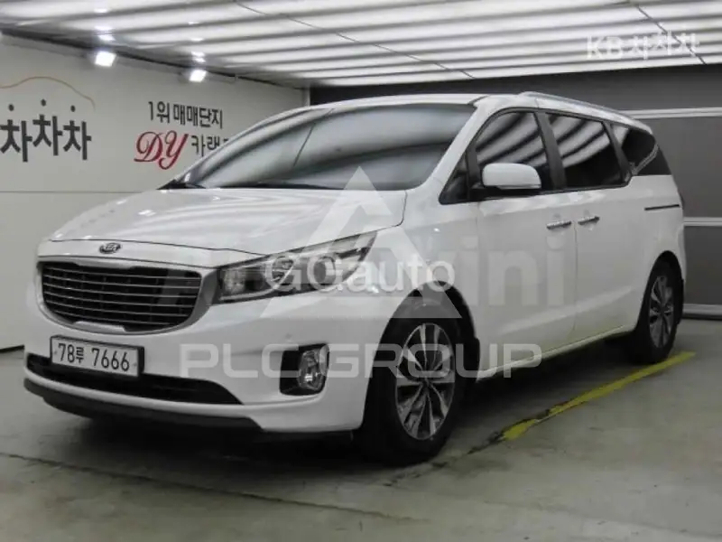 2015 KIA Carnival