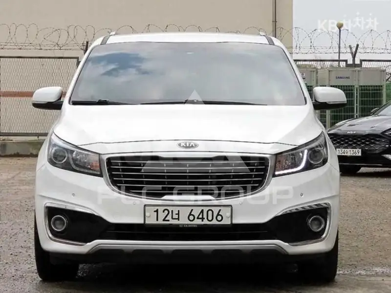 2015 KIA Carnival
