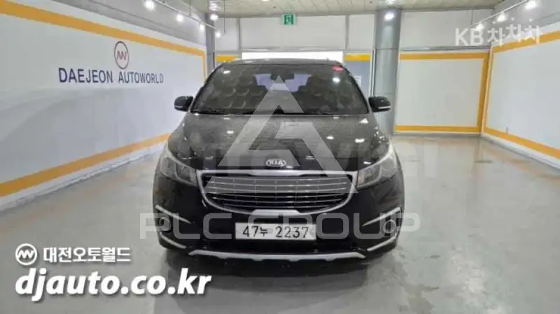 2015 KIA Carnival