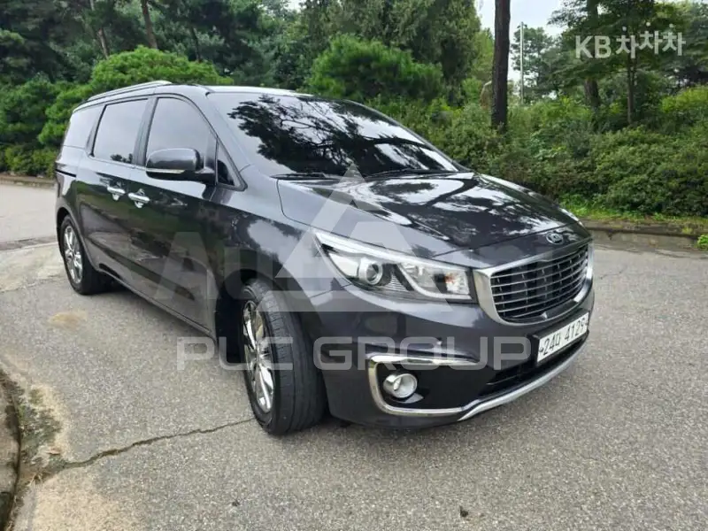 2015 KIA Carnival