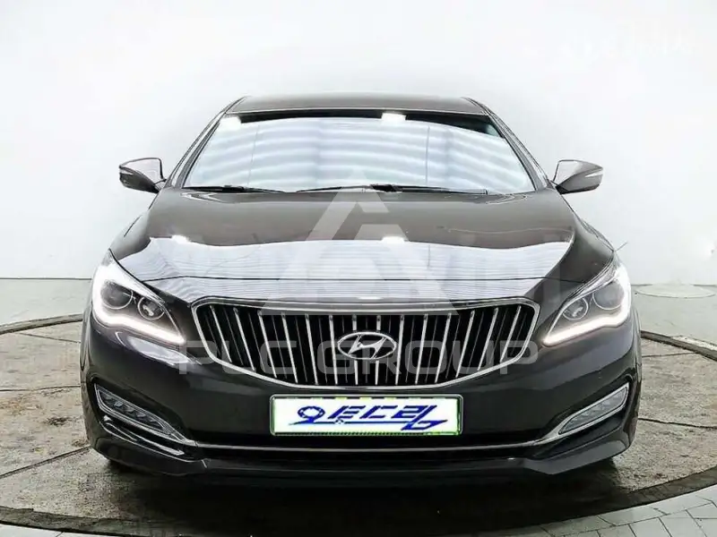 2015 Hyundai Aslan