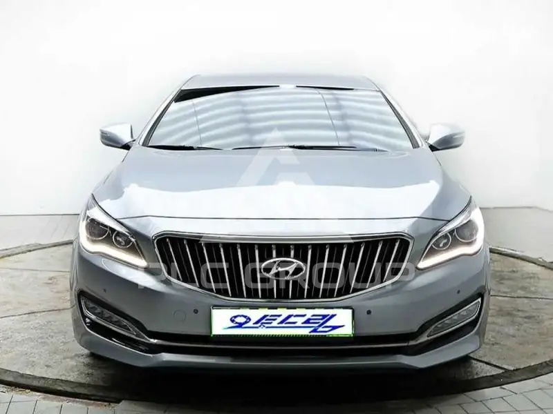 2015 Hyundai Aslan