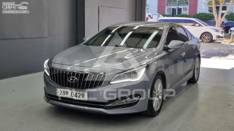 2015 Hyundai Aslan