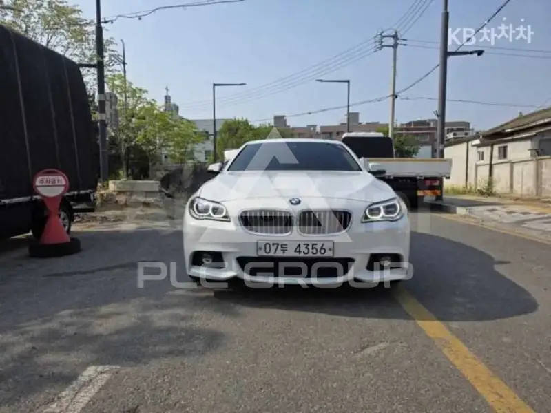 2016 BMW 523