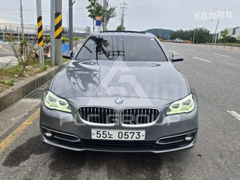 2016 BMW 523